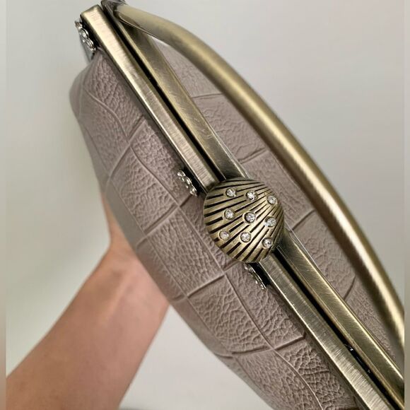 Handmade Genuine Embossed Leather Top Handle Bag & Castle Shaped Coin Purse Set - Picture 14 of 16